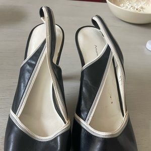 Women’s Pumps